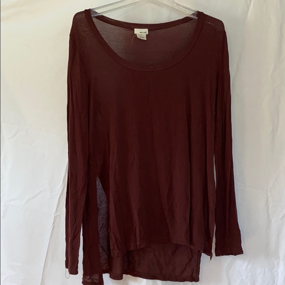 Wet Seal Long-Sleeve Tee